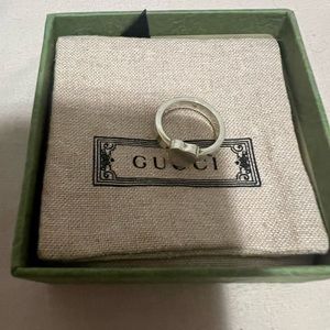 GUCCI HEART RING-SIZE 8